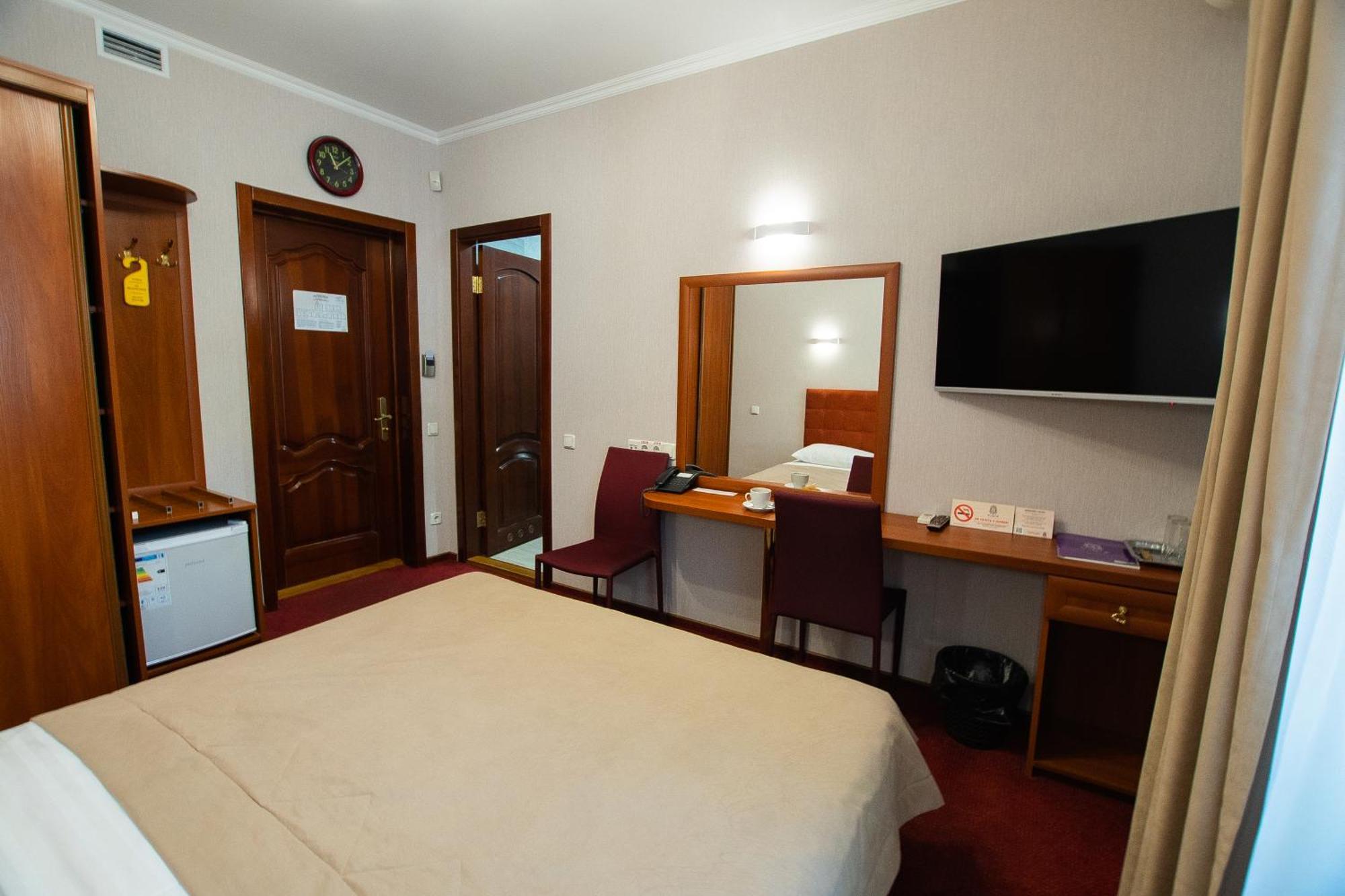 Grand Christer Hotel Kyiv Room photo